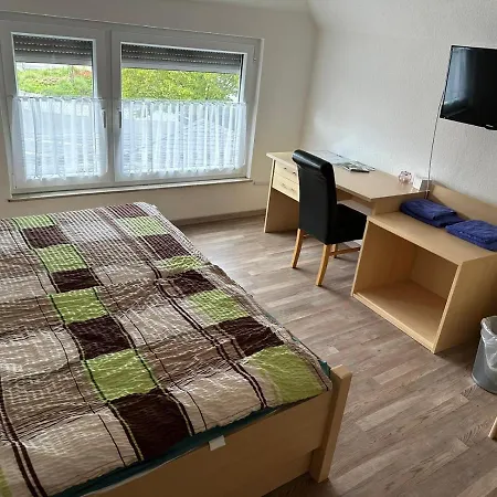 Zentrale Doppelbettzimmer Privatunterkunft