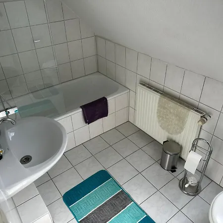 Zentrale Doppelbettzimmer Privatunterkunft *
